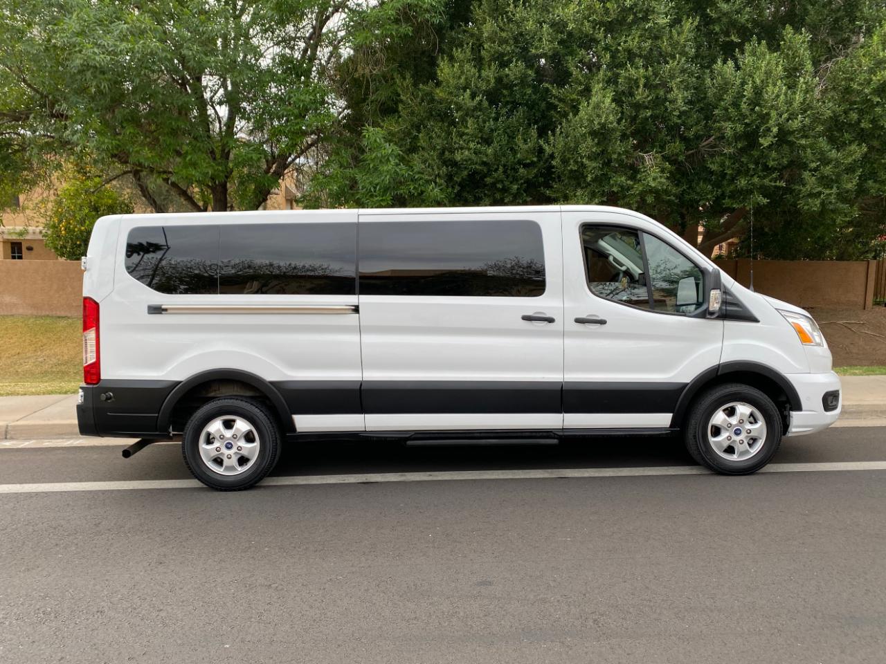 Ford Transit Passenger Wagon T-350 148" Low Roof XLT RWD 2020