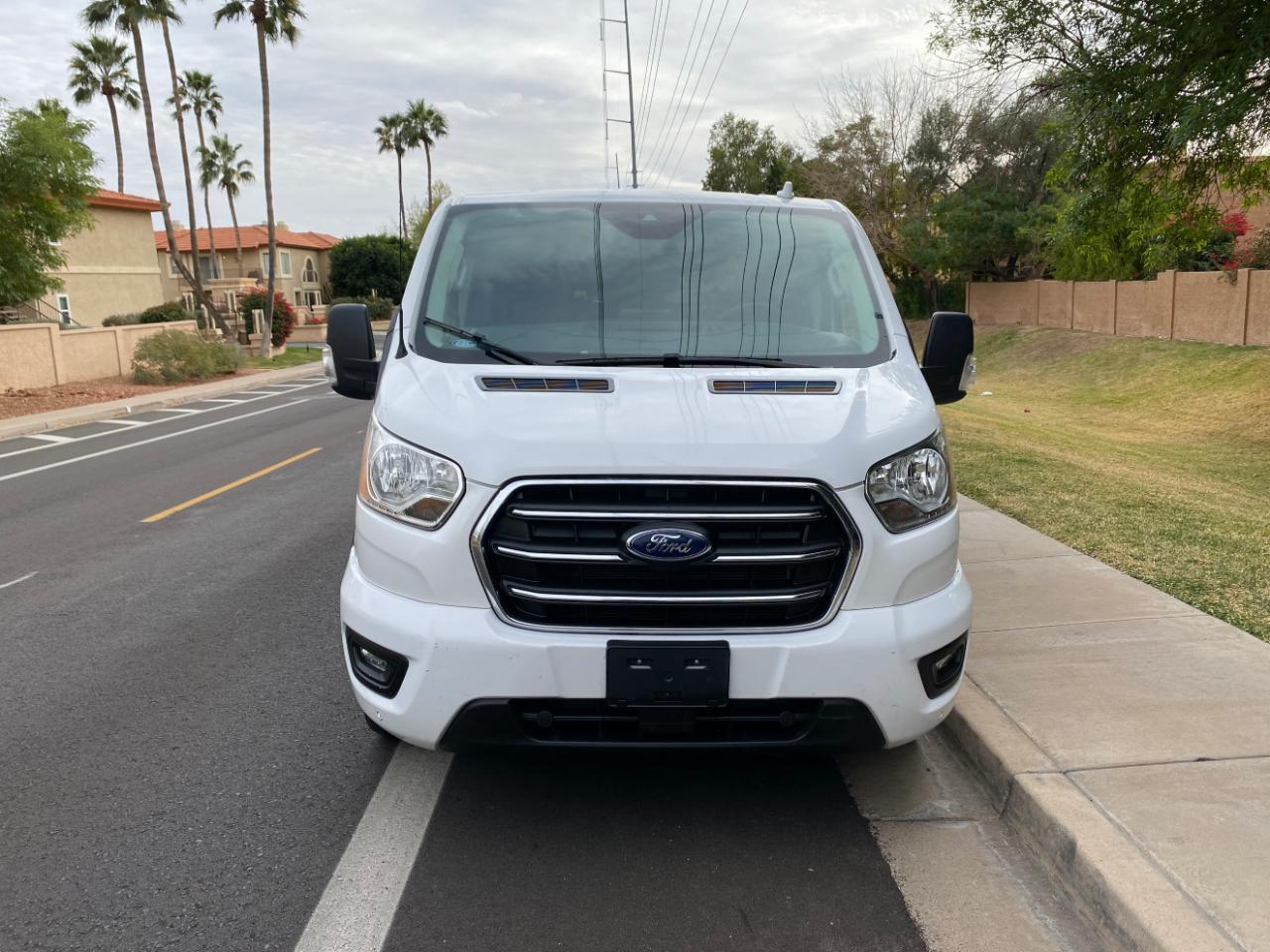 Ford Transit Passenger Wagon T-350 148" Low Roof XLT RWD 2020