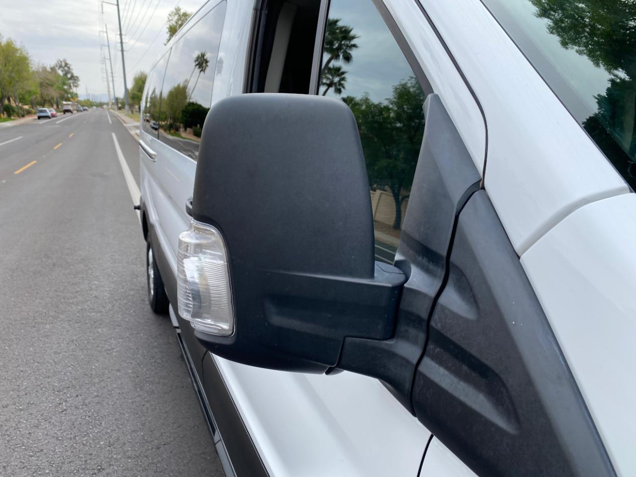 Ford Transit Passenger Wagon T-350 148" Low Roof XLT RWD 2020