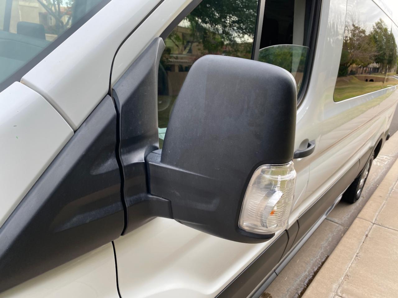 Ford Transit Passenger Wagon T-350 148" Low Roof XLT RWD 2020