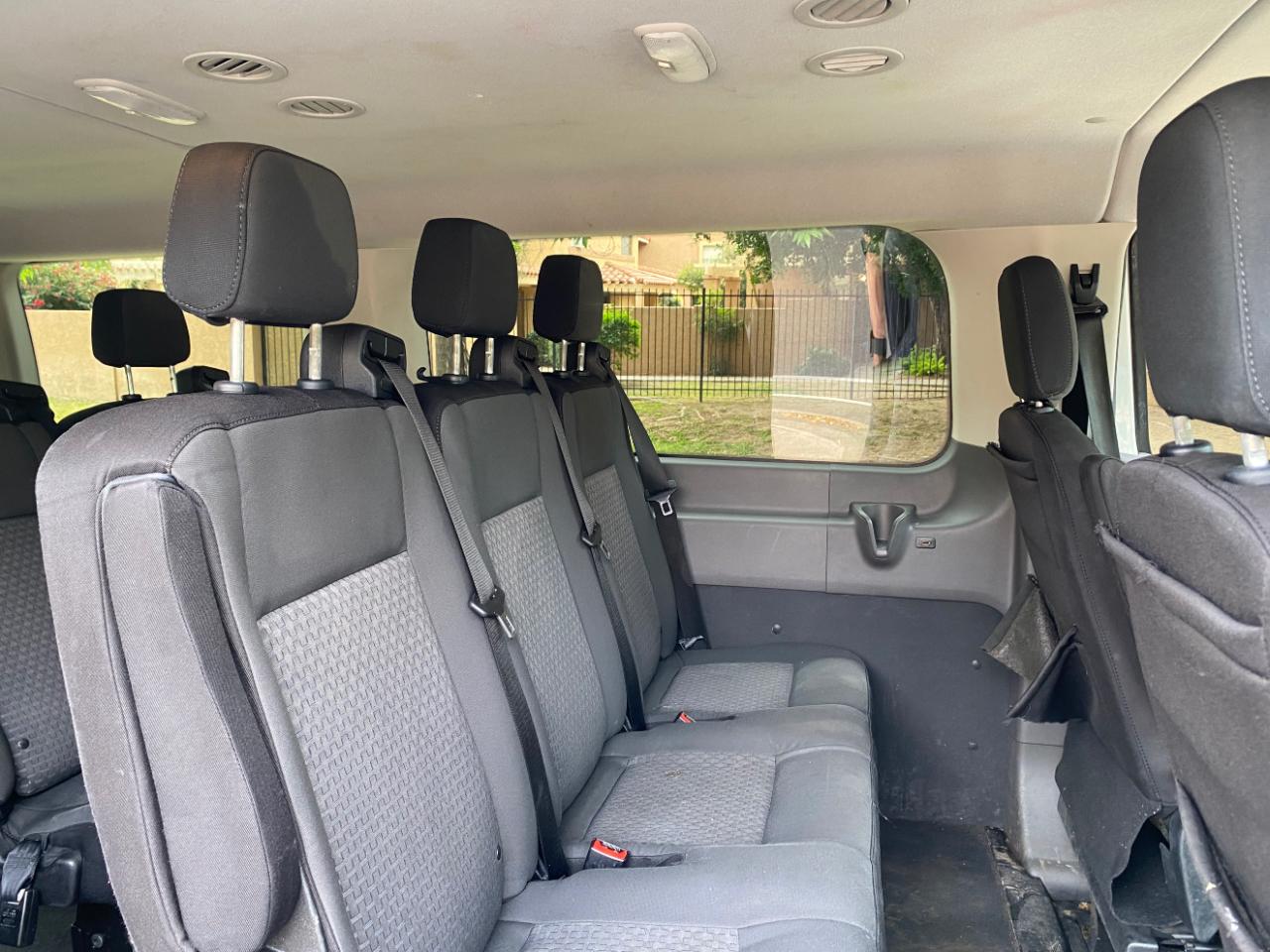 Ford Transit Passenger Wagon T-350 148" Low Roof XLT RWD 2020