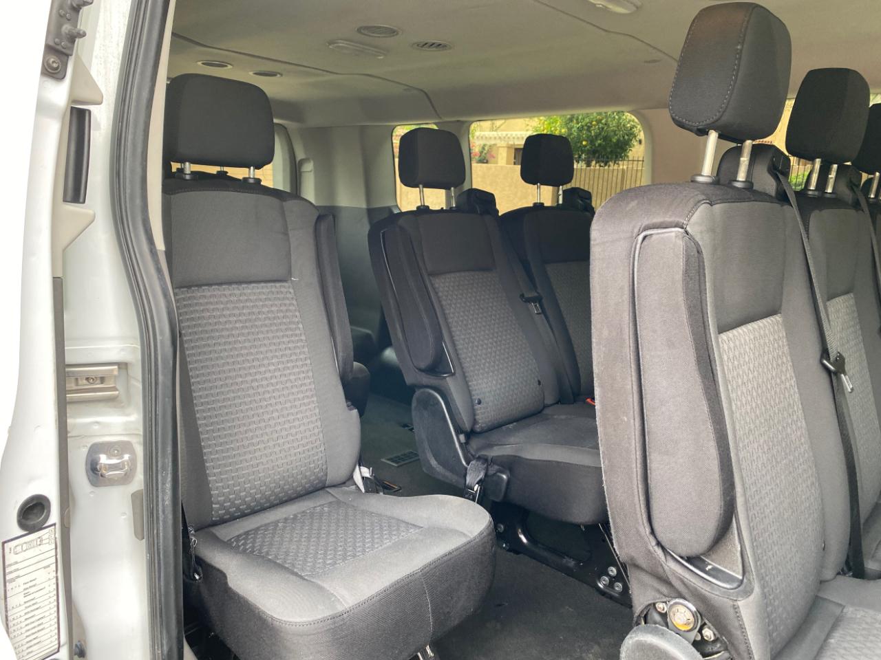 Ford Transit Passenger Wagon T-350 148" Low Roof XLT RWD 2020