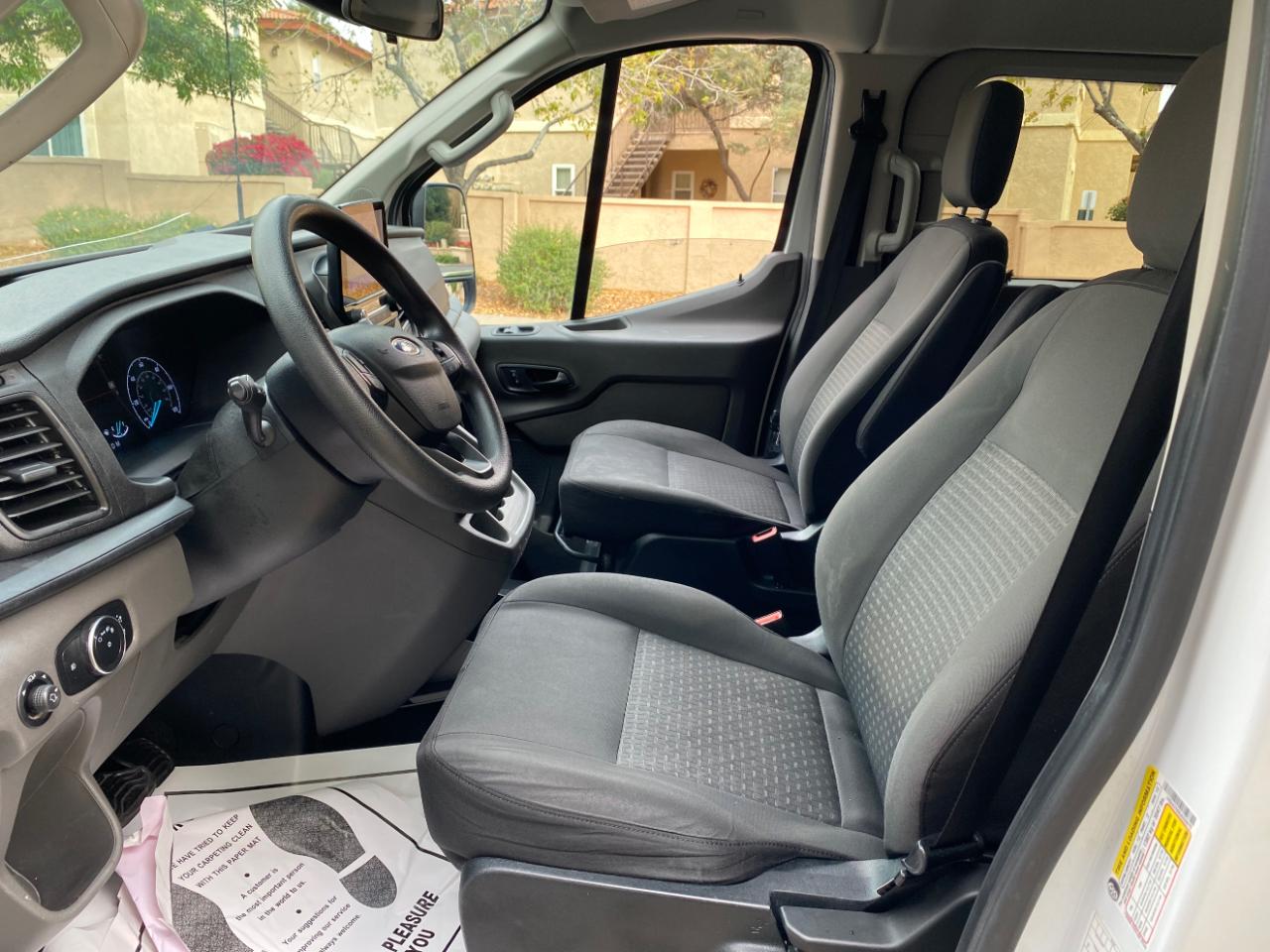 Ford Transit Passenger Wagon T-350 148" Low Roof XLT RWD 2020