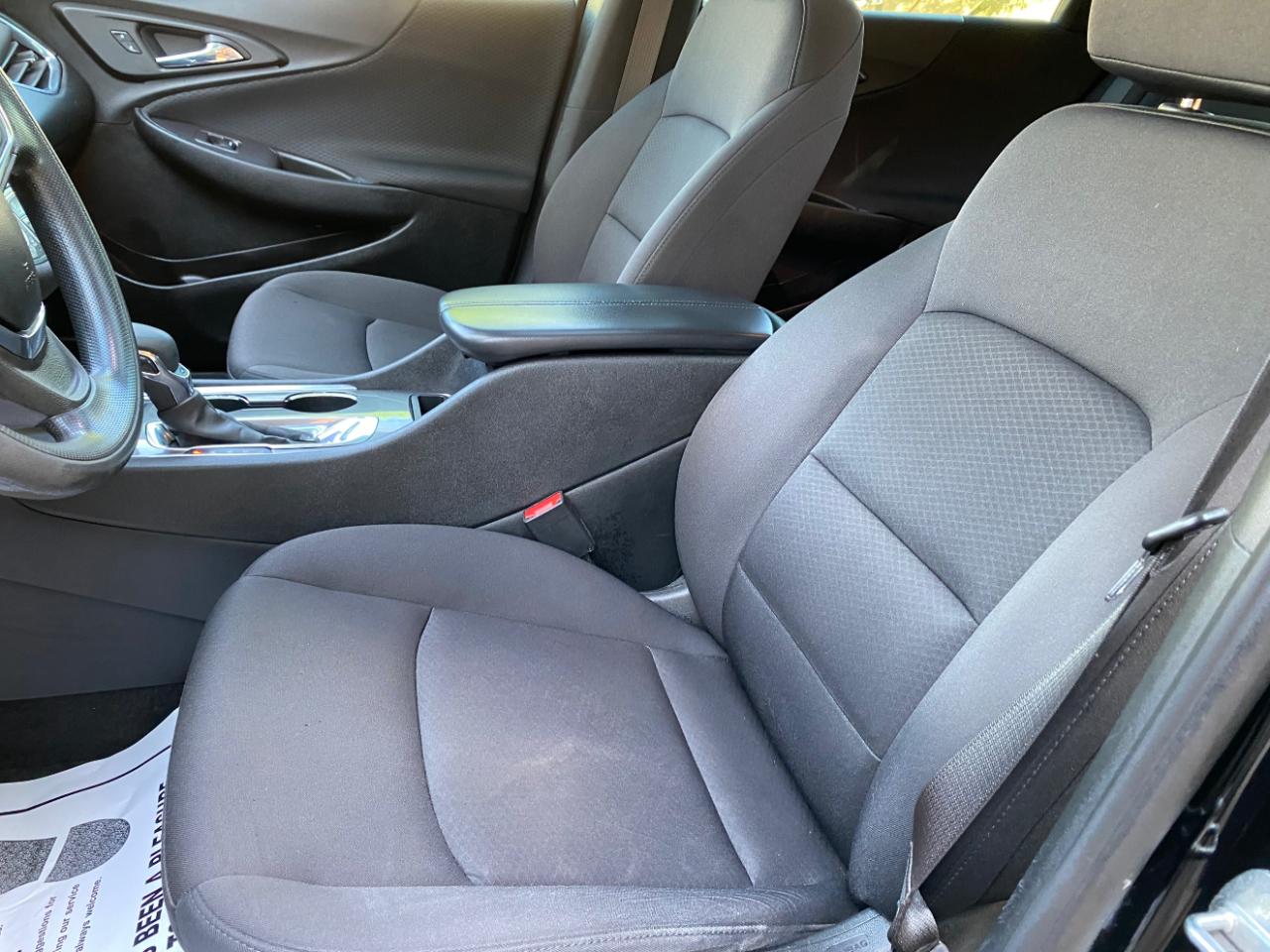 Chevrolet Malibu 4dr Sdn LT 2021