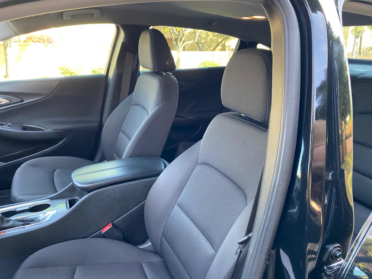 Chevrolet Malibu 4dr Sdn LT 2021