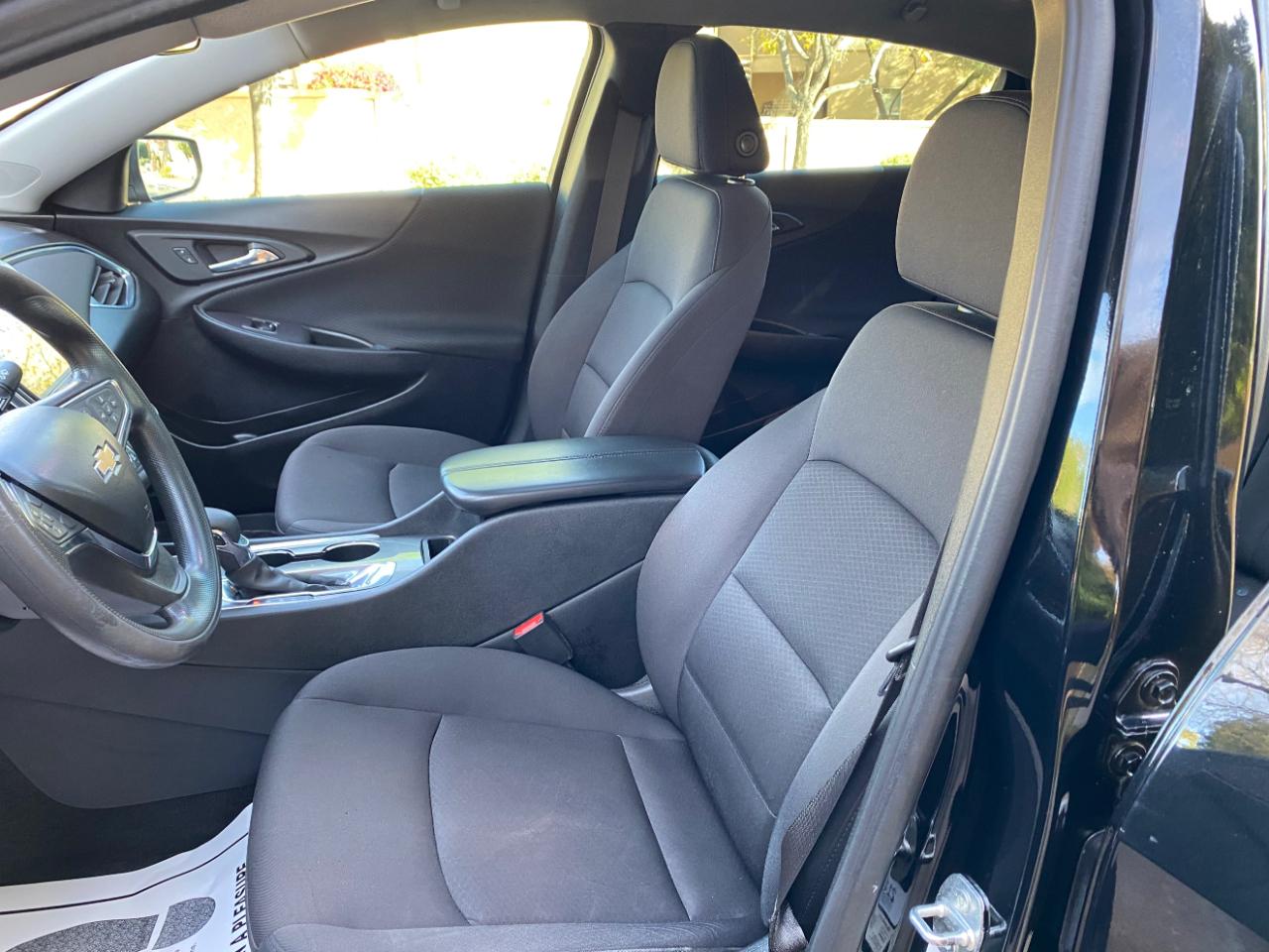 Chevrolet Malibu 4dr Sdn LT 2021