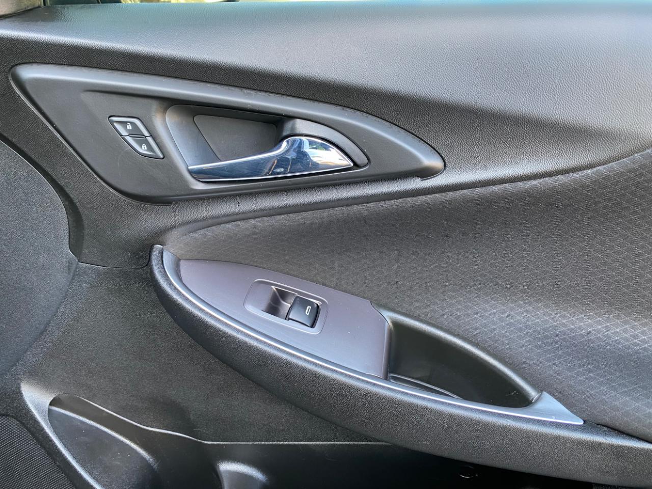 Chevrolet Malibu 4dr Sdn LT 2021