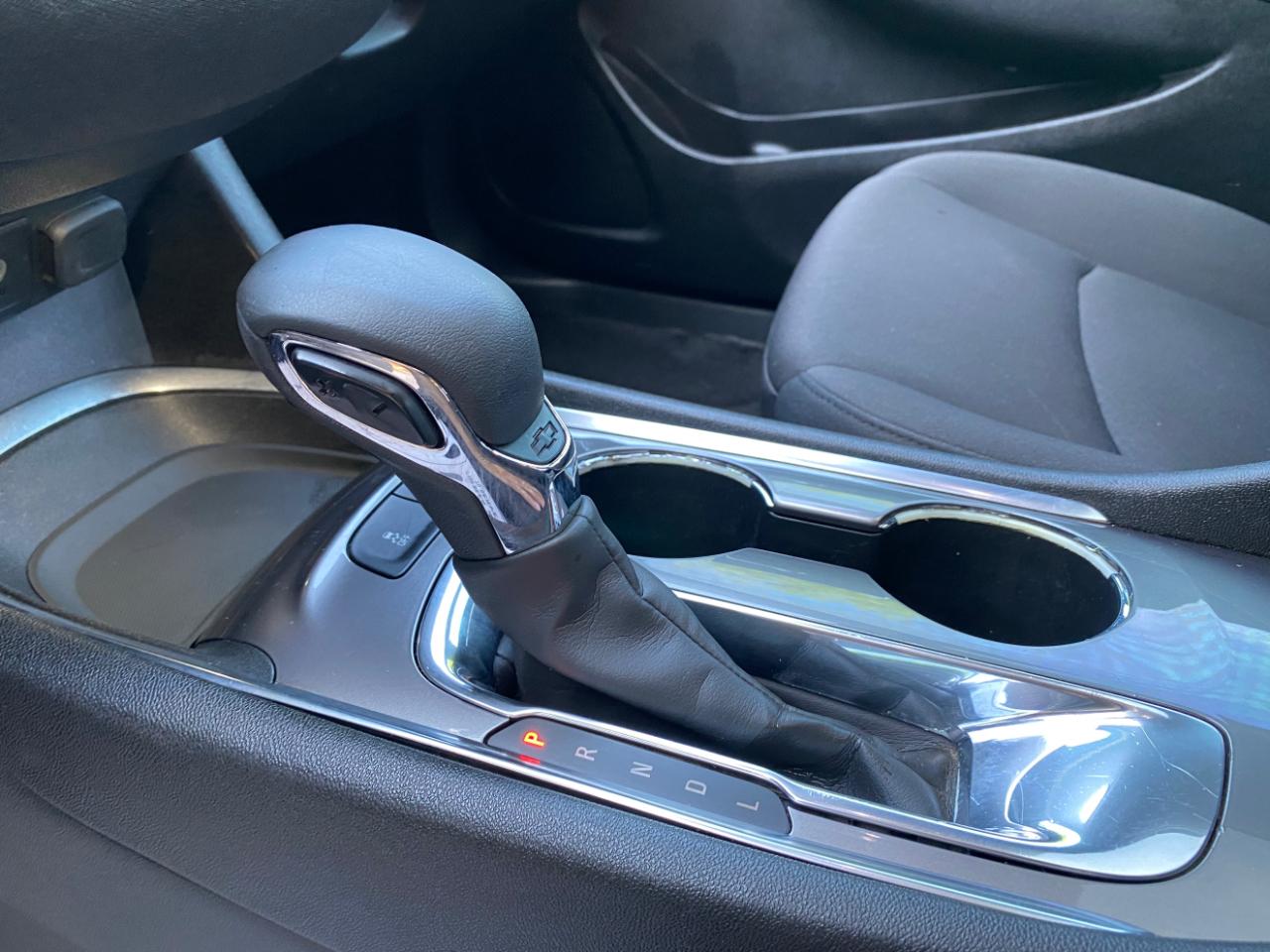 Chevrolet Malibu 4dr Sdn LT 2021