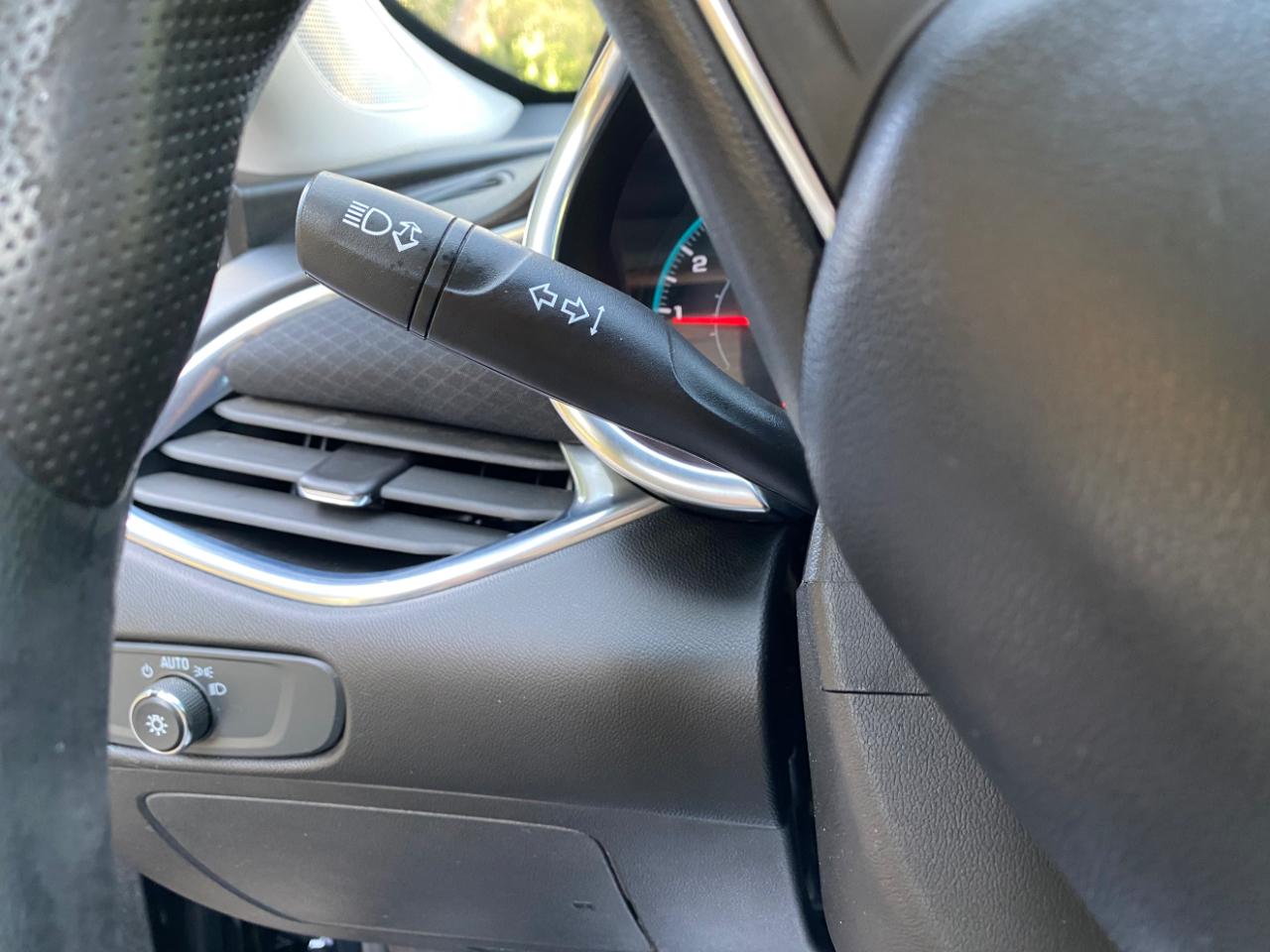 Chevrolet Malibu 4dr Sdn LT 2021