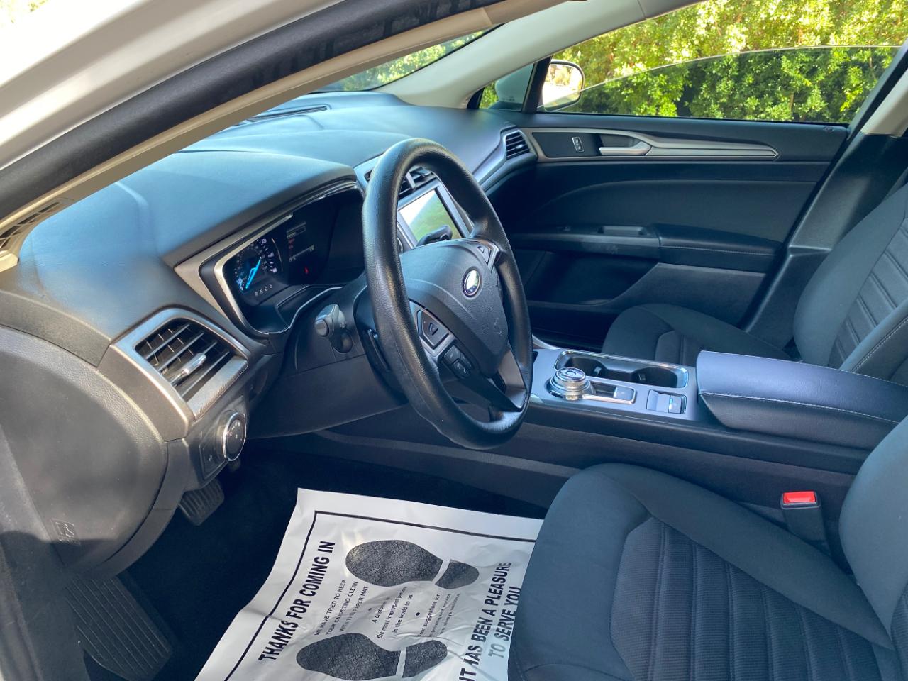 Ford Fusion SE FWD 2019