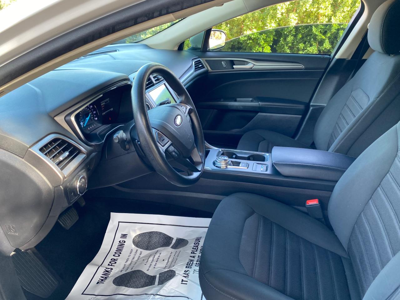 Ford Fusion SE FWD 2019