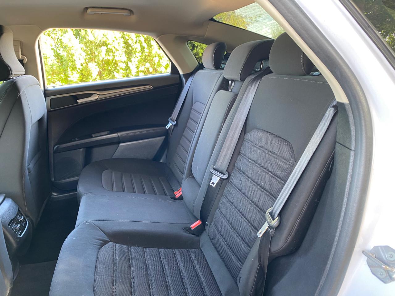 Ford Fusion SE FWD 2019