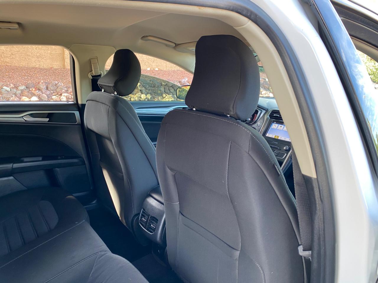 Ford Fusion SE FWD 2019