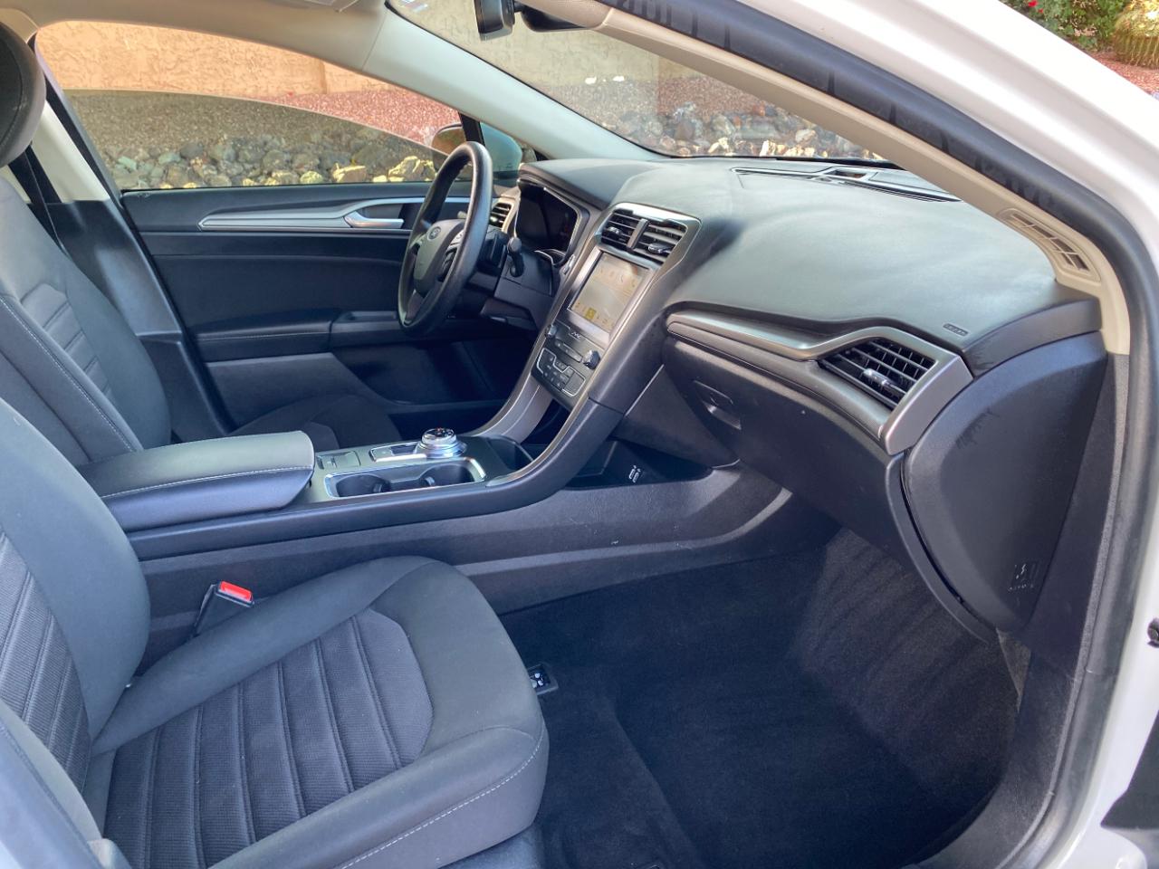 Ford Fusion SE FWD 2019