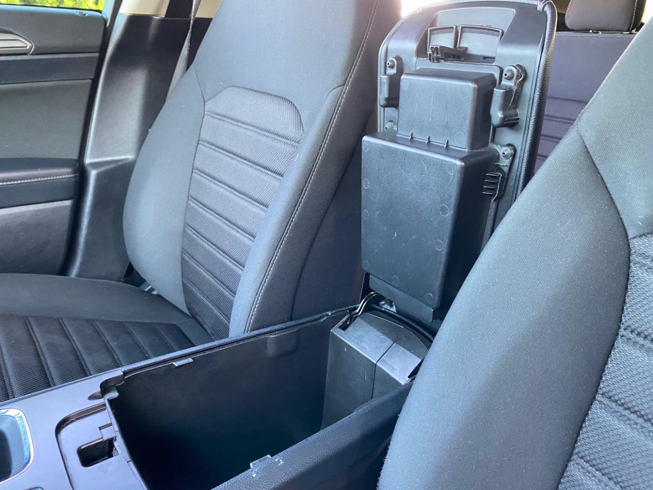 Ford Fusion SE FWD 2019