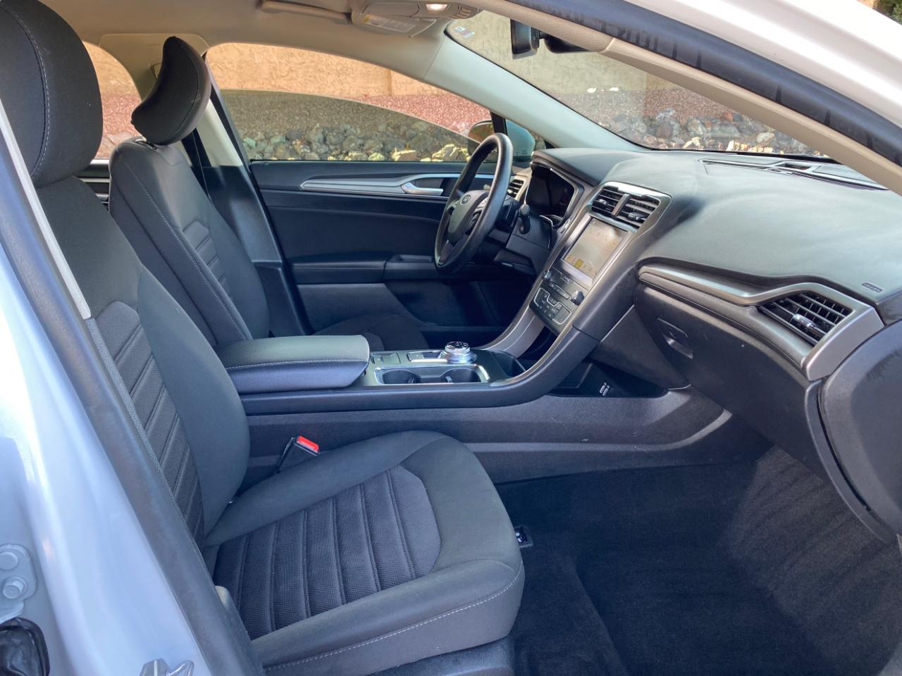 Ford Fusion SE FWD 2019