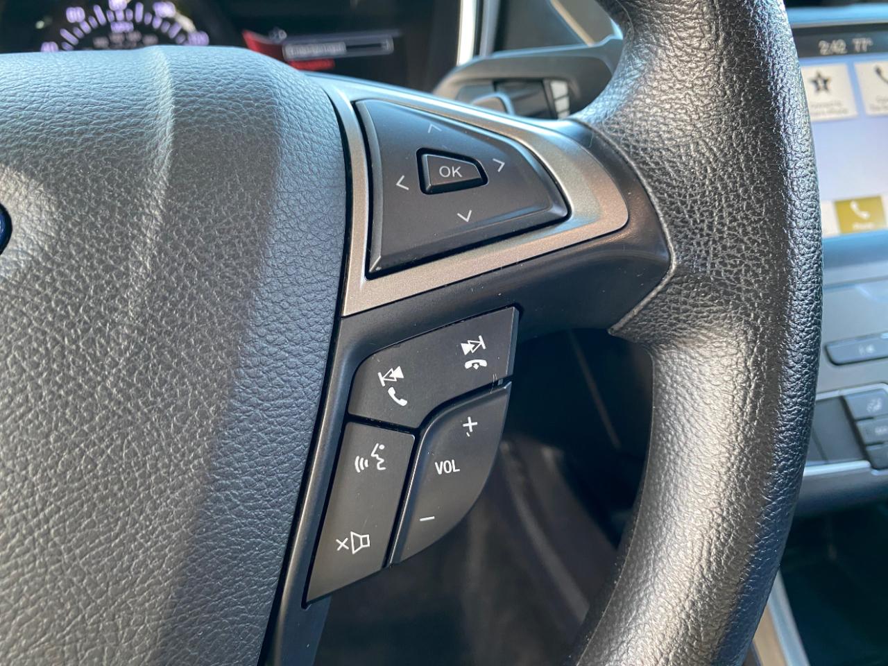 Ford Fusion SE FWD 2019