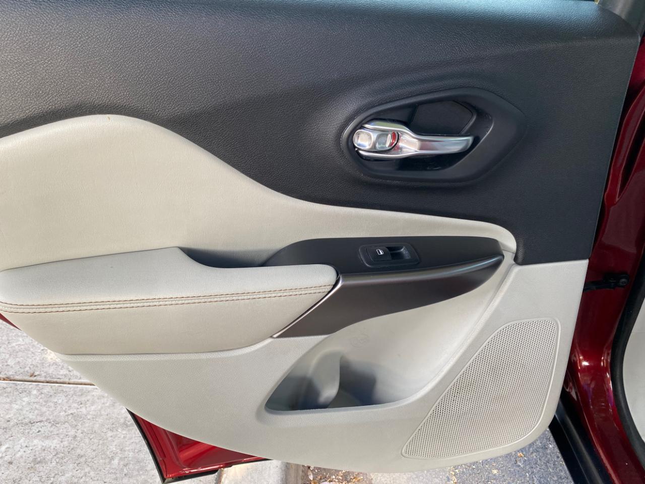 Jeep Cherokee Limited FWD 2020