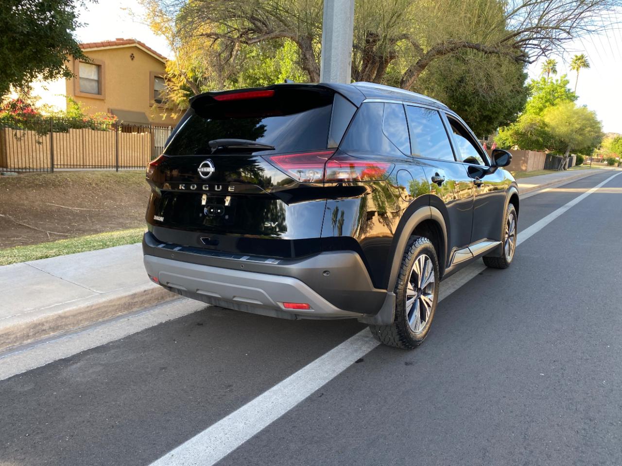 Nissan Rogue FWD SV *Limited Production* *Ltd Avail* 2022