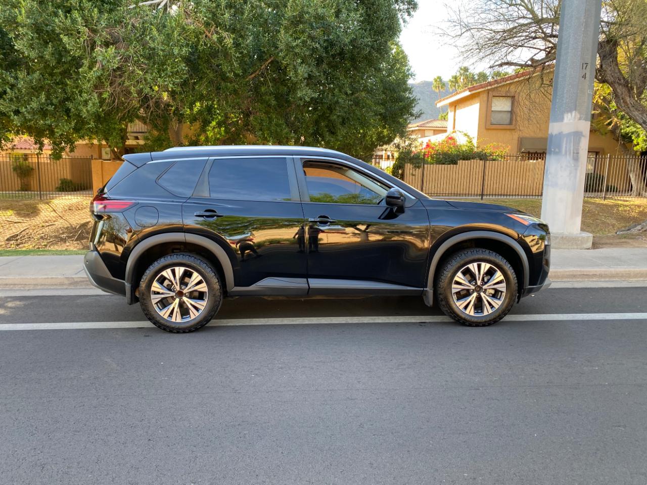 Nissan Rogue FWD SV *Limited Production* *Ltd Avail* 2022