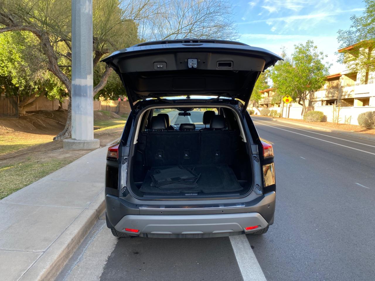 Nissan Rogue FWD SV *Limited Production* *Ltd Avail* 2022