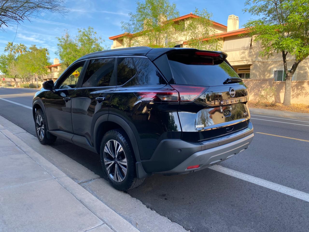 Nissan Rogue FWD SV *Limited Production* *Ltd Avail* 2022