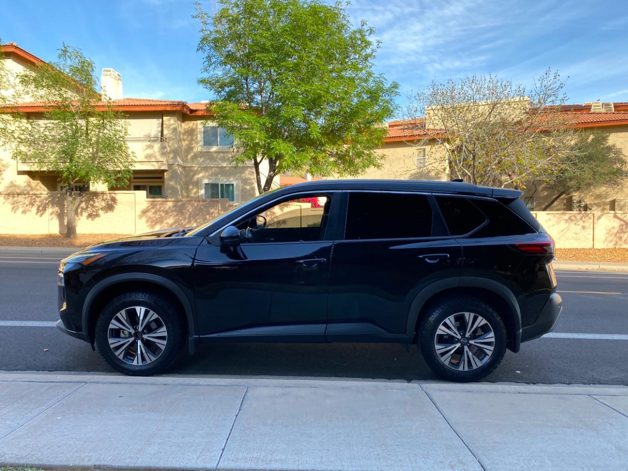 Nissan Rogue FWD SV *Limited Production* *Ltd Avail* 2022