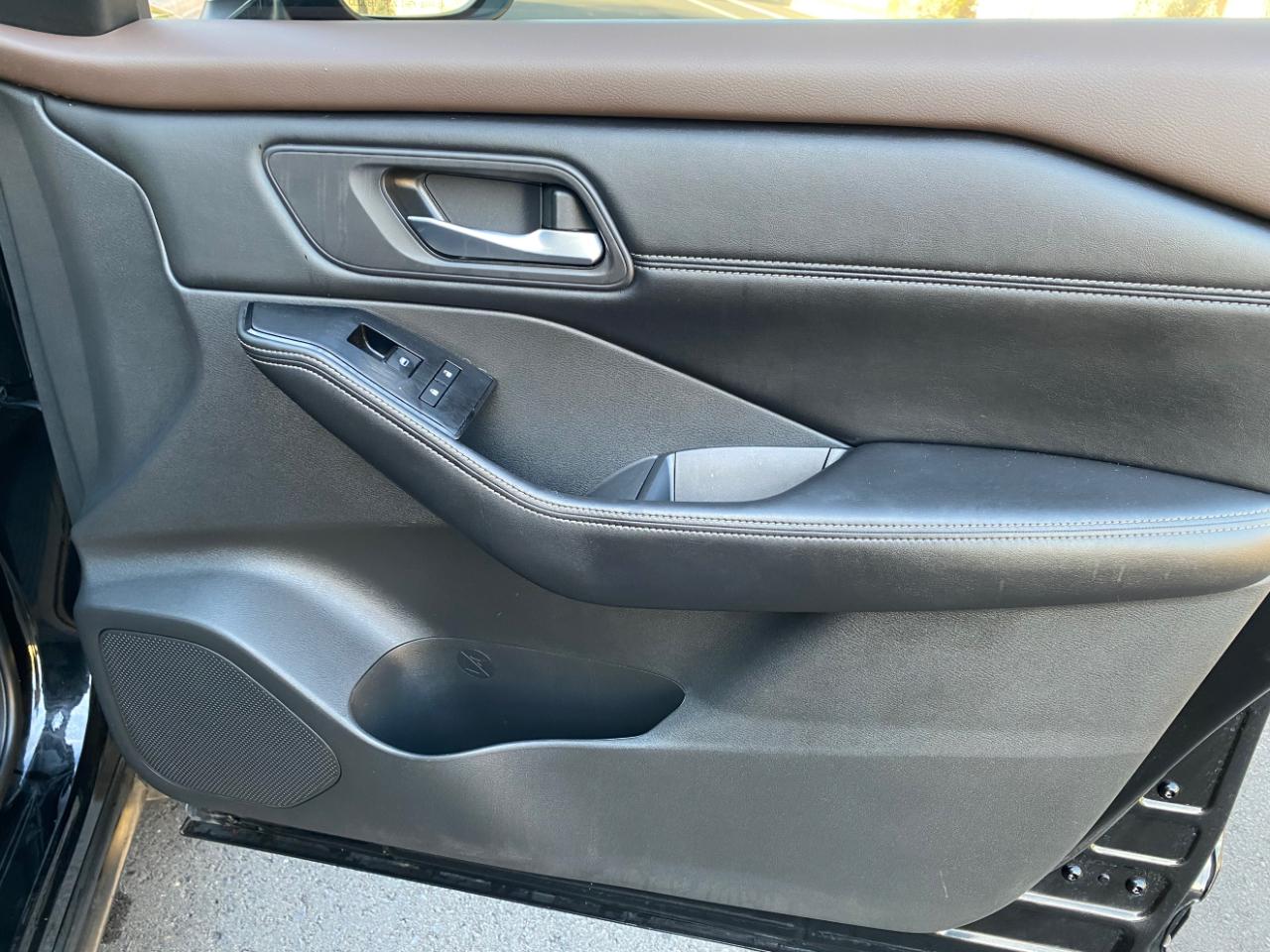 Nissan Rogue FWD SV *Limited Production* *Ltd Avail* 2022