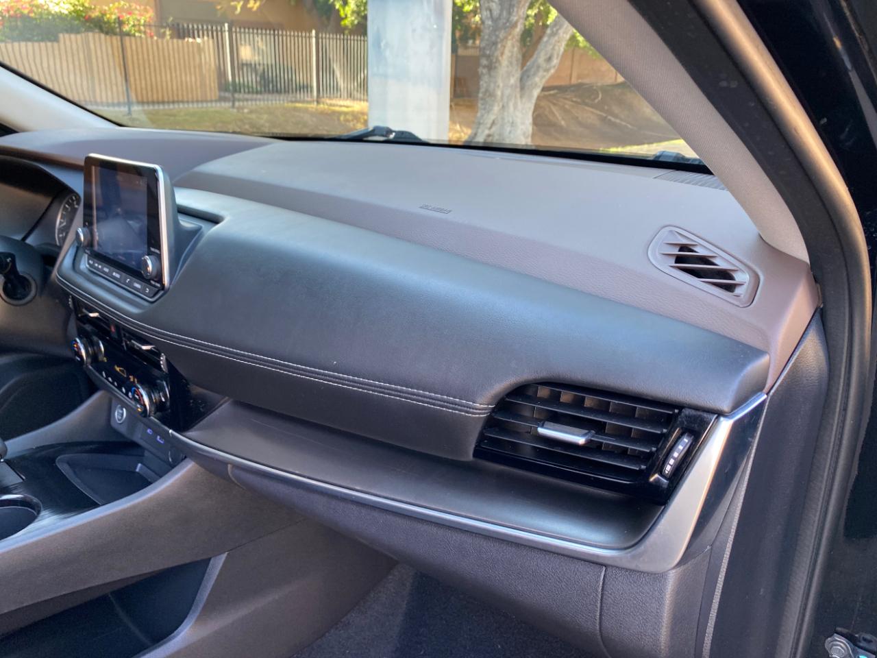 Nissan Rogue FWD SV *Limited Production* *Ltd Avail* 2022