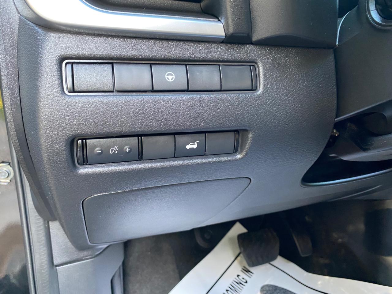 Nissan Rogue FWD SV *Limited Production* *Ltd Avail* 2022