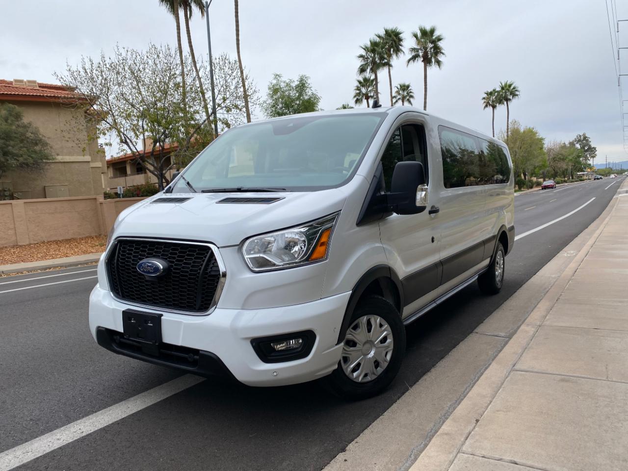 Ford Transit Passenger Wagon T-350 148" Low Roof XLT RWD 2022