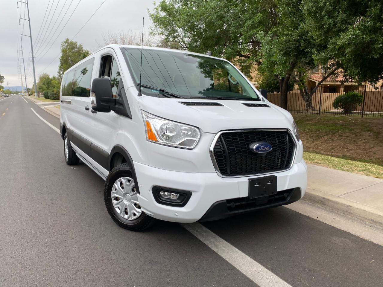 Ford Transit Passenger Wagon T-350 148" Low Roof XLT RWD 2022