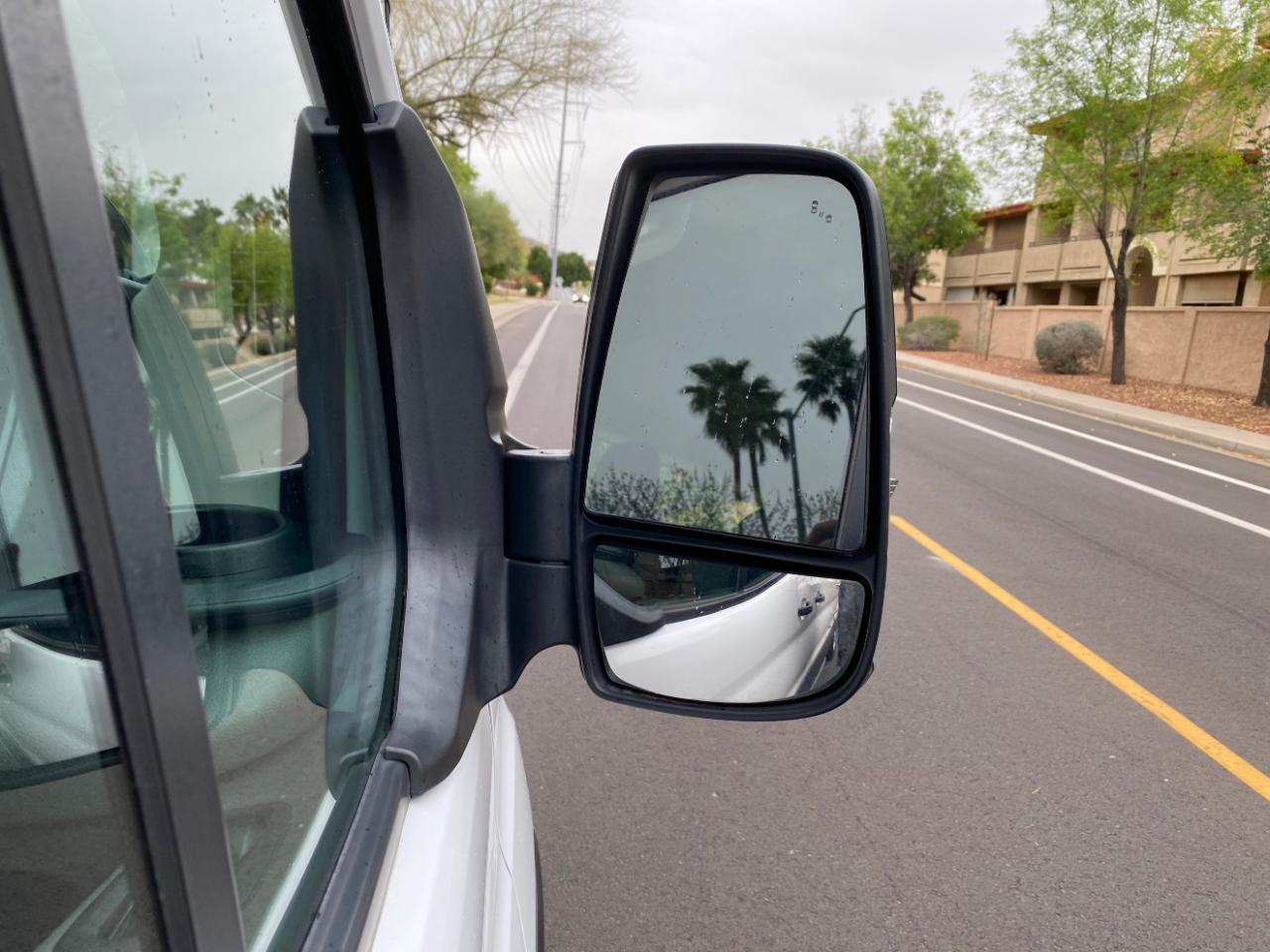 Ford Transit Passenger Wagon T-350 148" Low Roof XLT RWD 2022