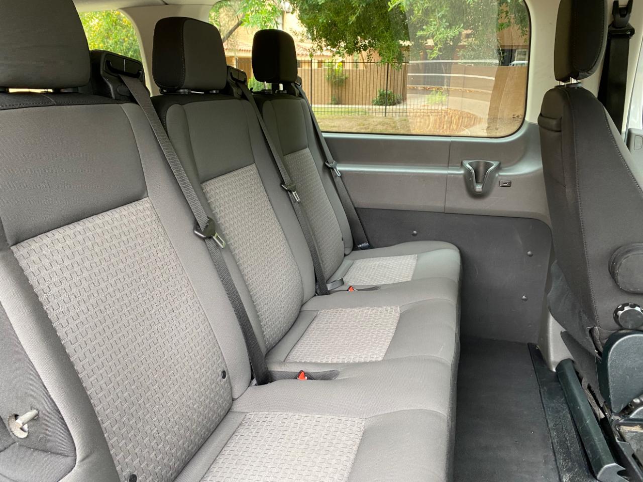 Ford Transit Passenger Wagon T-350 148" Low Roof XLT RWD 2022