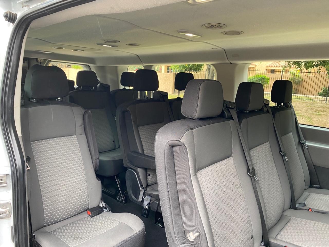 Ford Transit Passenger Wagon T-350 148" Low Roof XLT RWD 2022