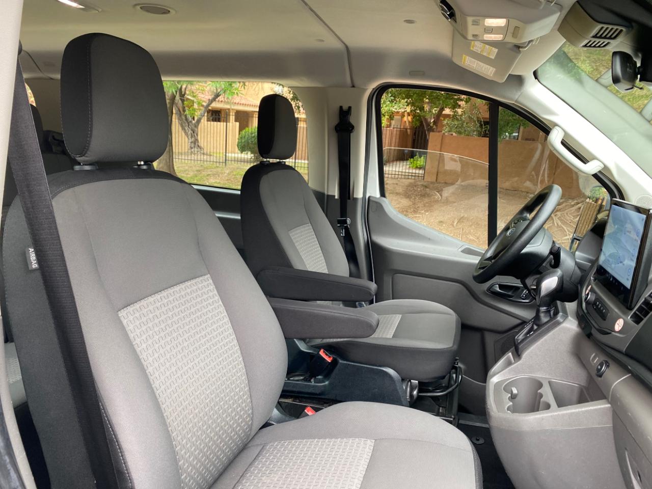 Ford Transit Passenger Wagon T-350 148" Low Roof XLT RWD 2022