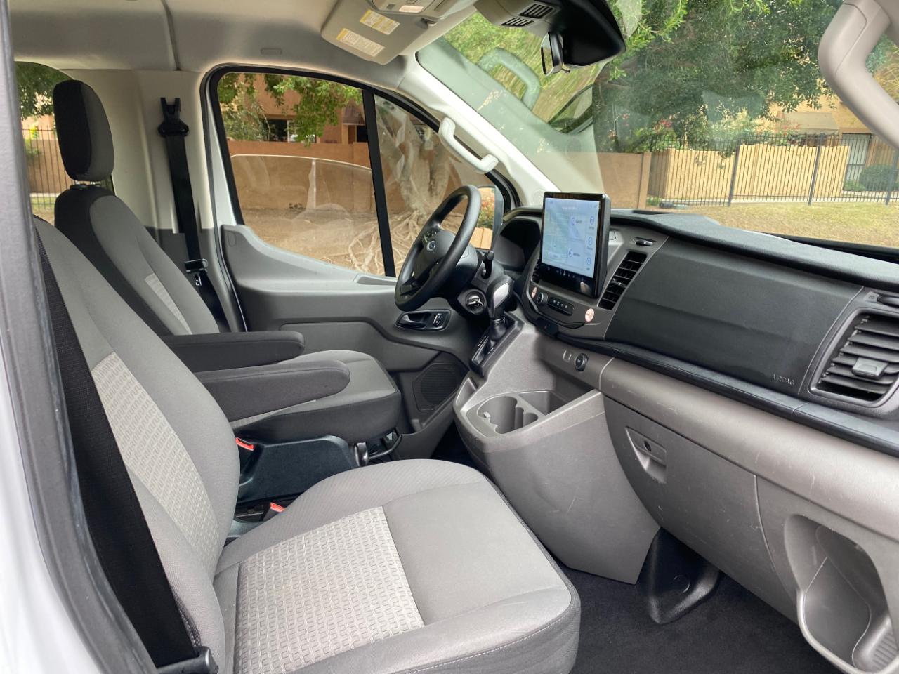 Ford Transit Passenger Wagon T-350 148" Low Roof XLT RWD 2022