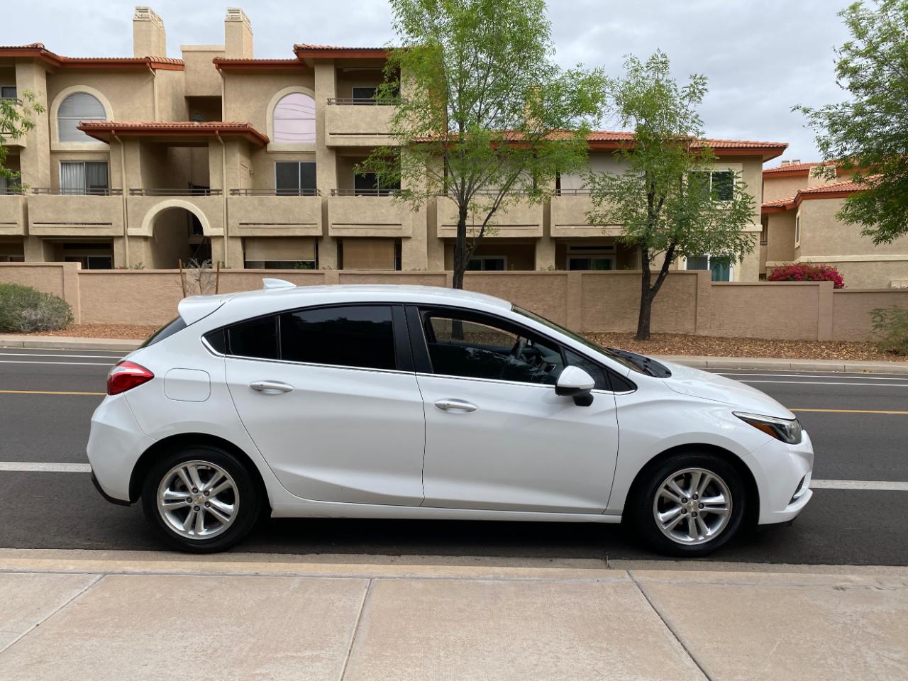 Chevrolet Cruze 4dr HB 1.4L LT w/1SD 2017