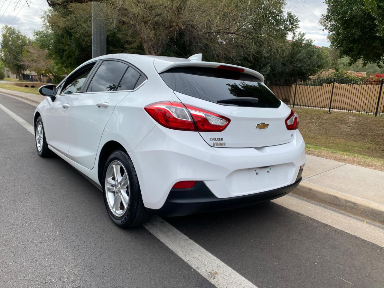 Chevrolet Cruze 4dr HB 1.4L LT w/1SD 2017