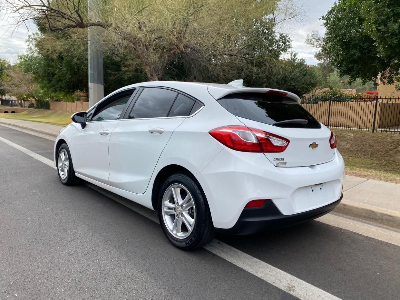 Chevrolet Cruze 4dr HB 1.4L LT w/1SD 2017