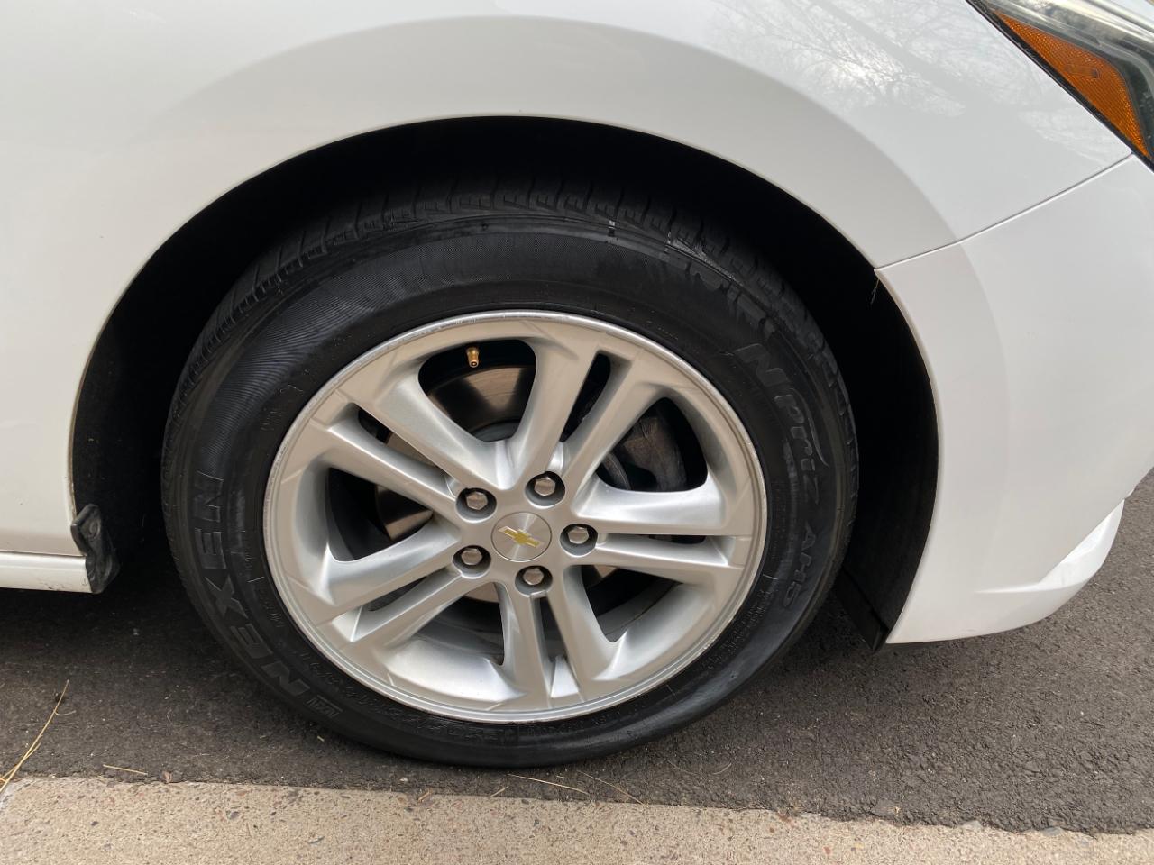 Chevrolet Cruze 4dr HB 1.4L LT w/1SD 2017