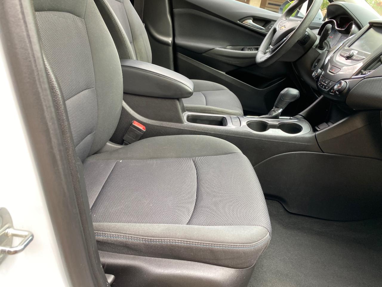 Chevrolet Cruze 4dr HB 1.4L LT w/1SD 2017