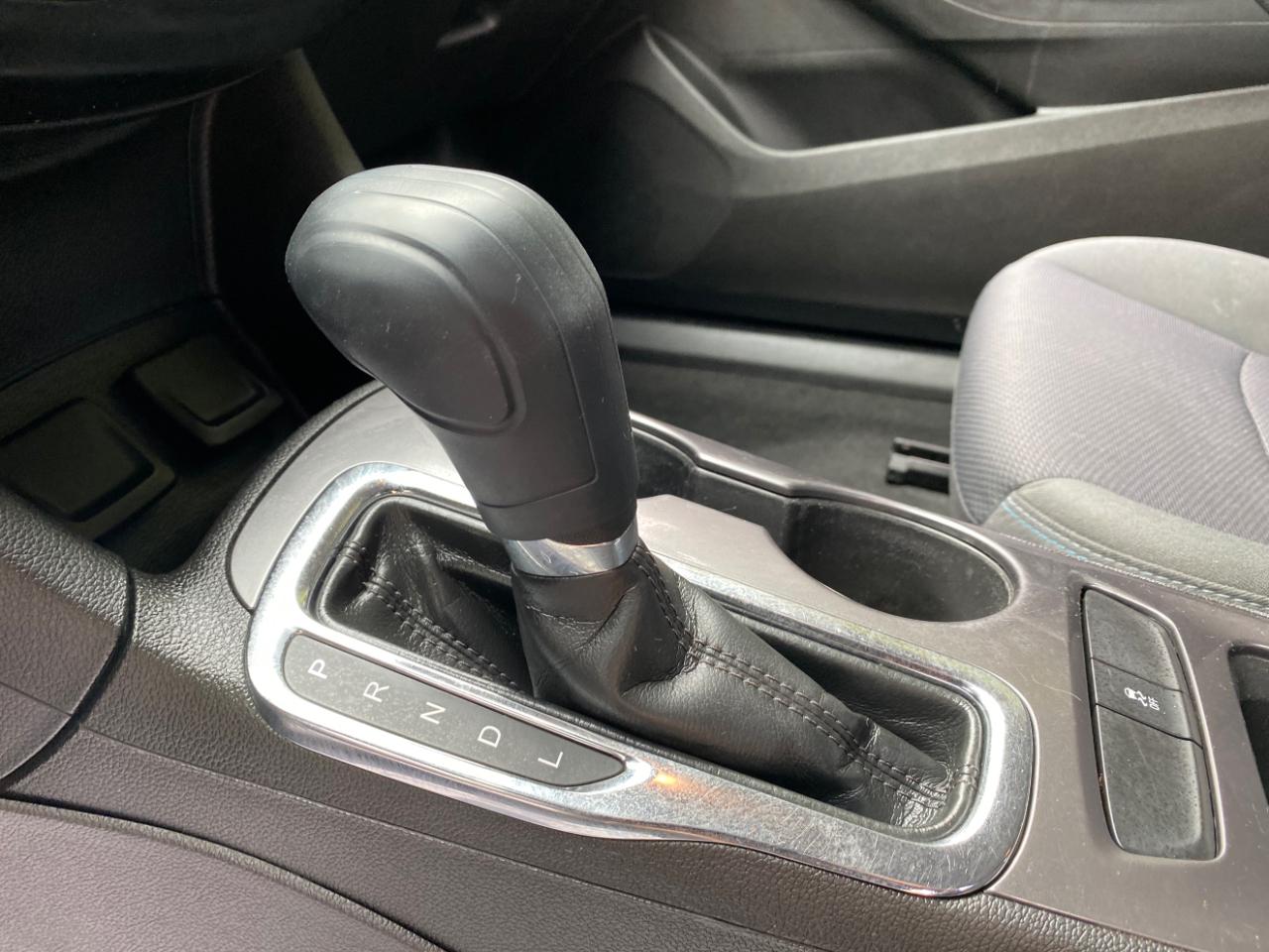 Chevrolet Cruze 4dr HB 1.4L LT w/1SD 2017