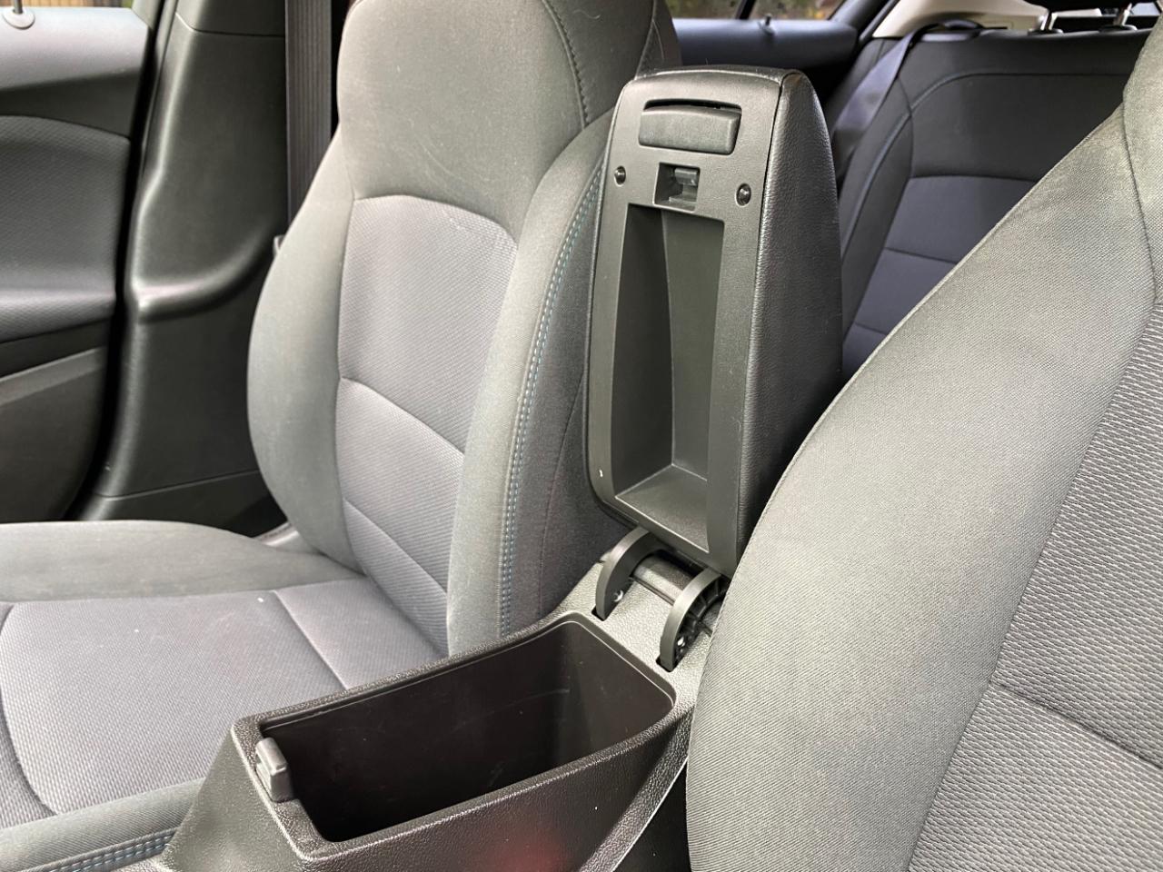 Chevrolet Cruze 4dr HB 1.4L LT w/1SD 2017