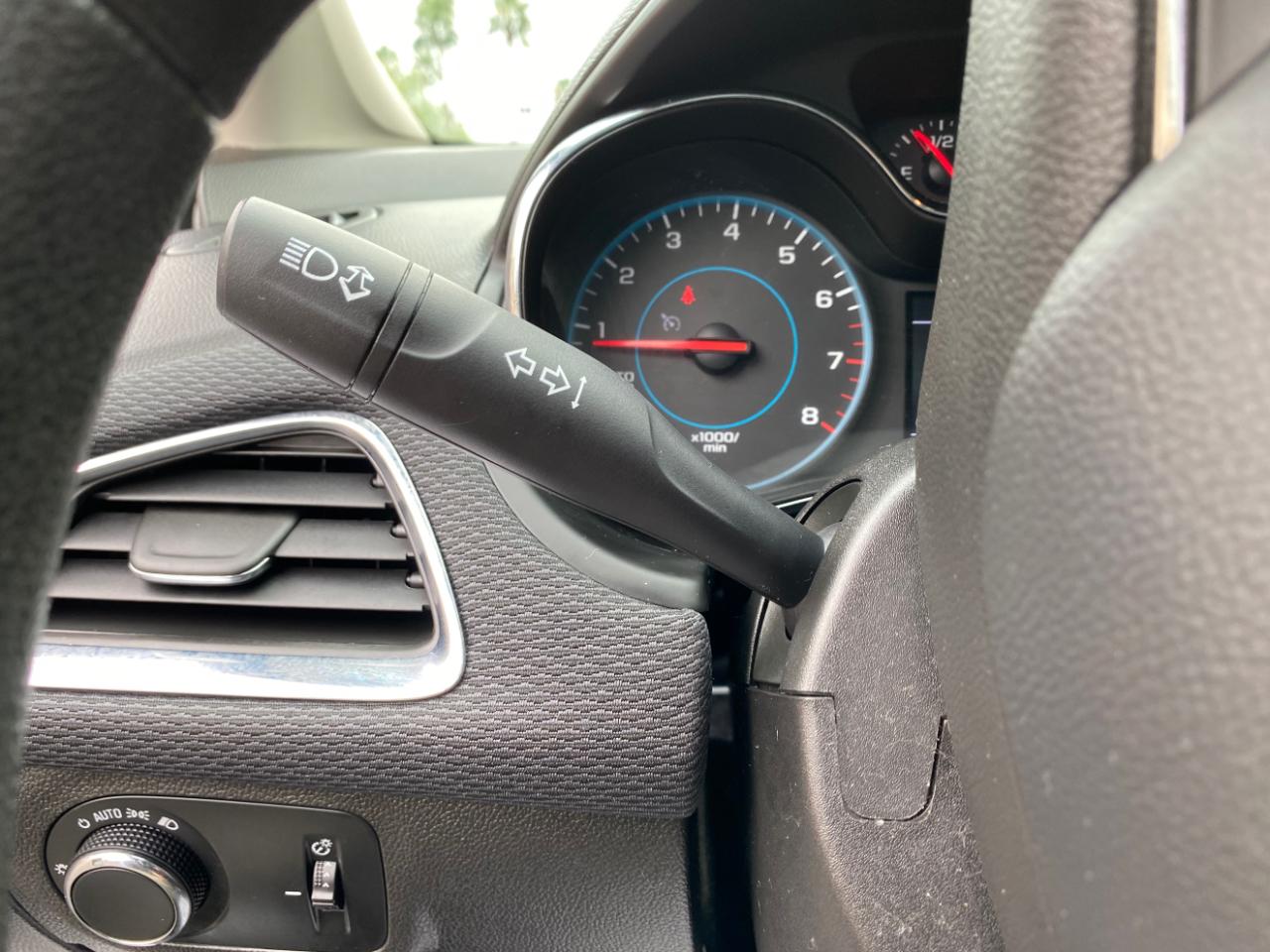 Chevrolet Cruze 4dr HB 1.4L LT w/1SD 2017