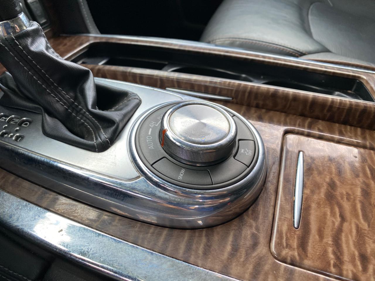 Nissan Armada 4x4 SL 2019