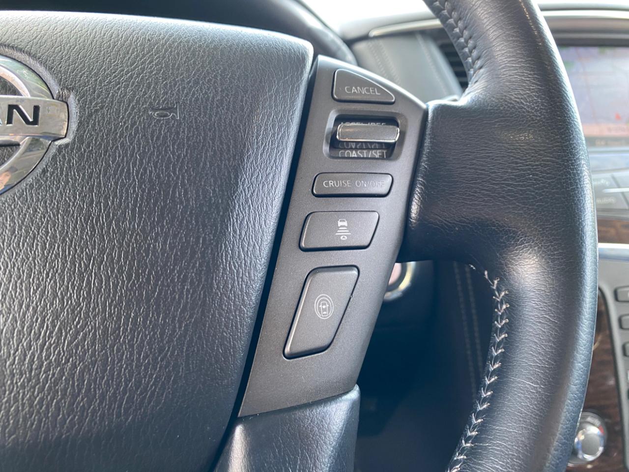 Nissan Armada 4x4 SL 2019