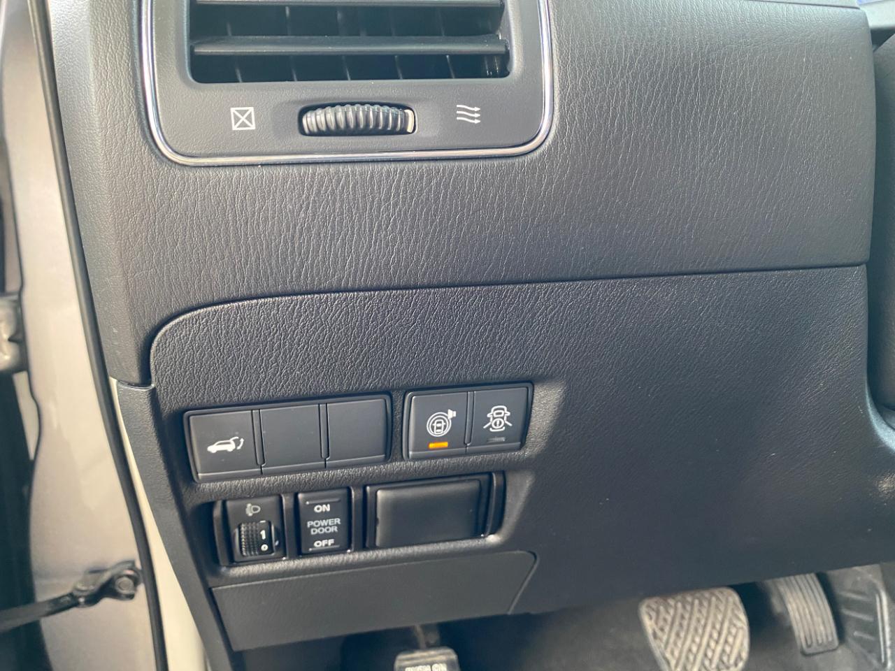 Nissan Armada 4x4 SL 2019