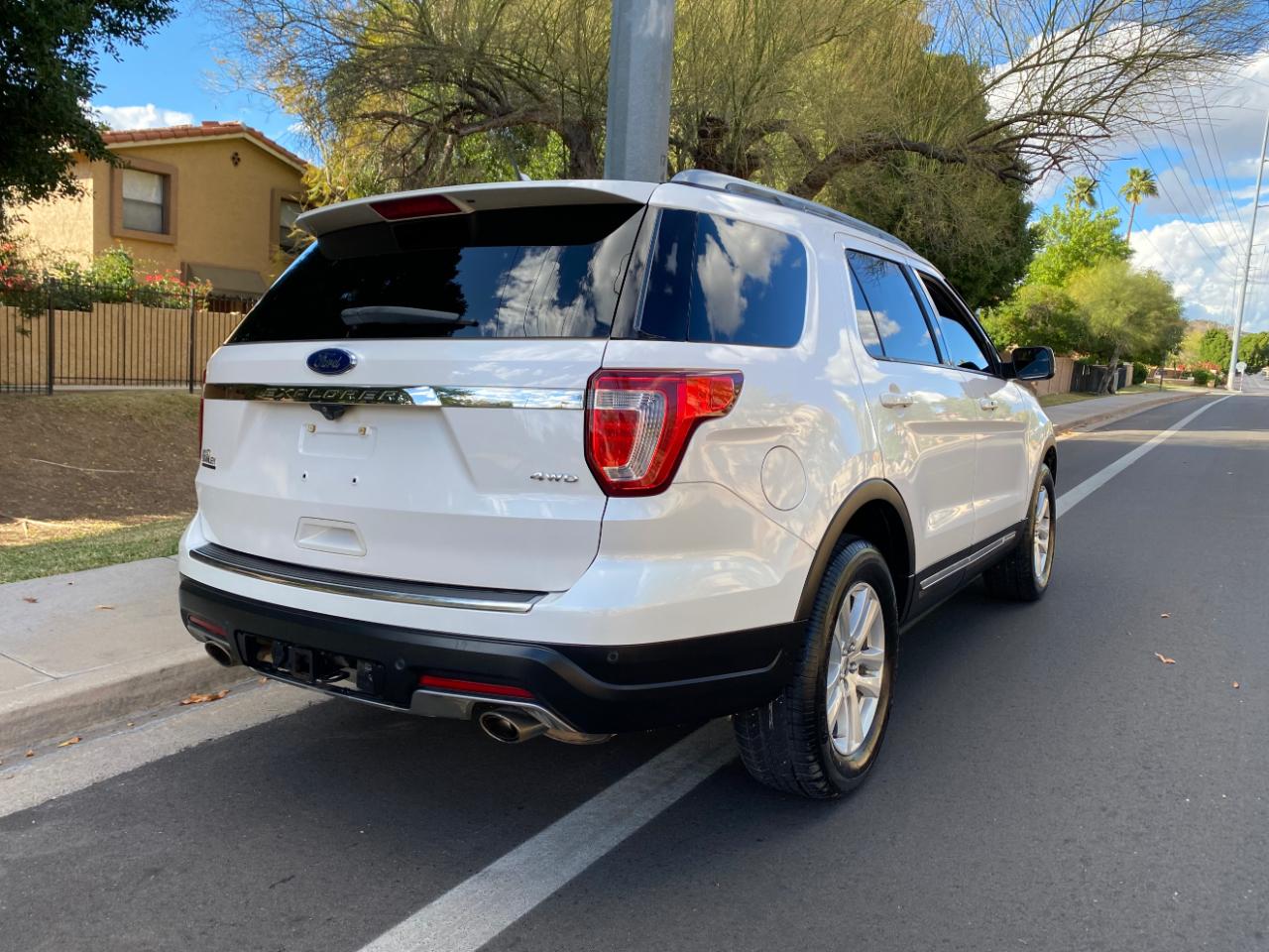 Ford Explorer XLT 4WD 2018