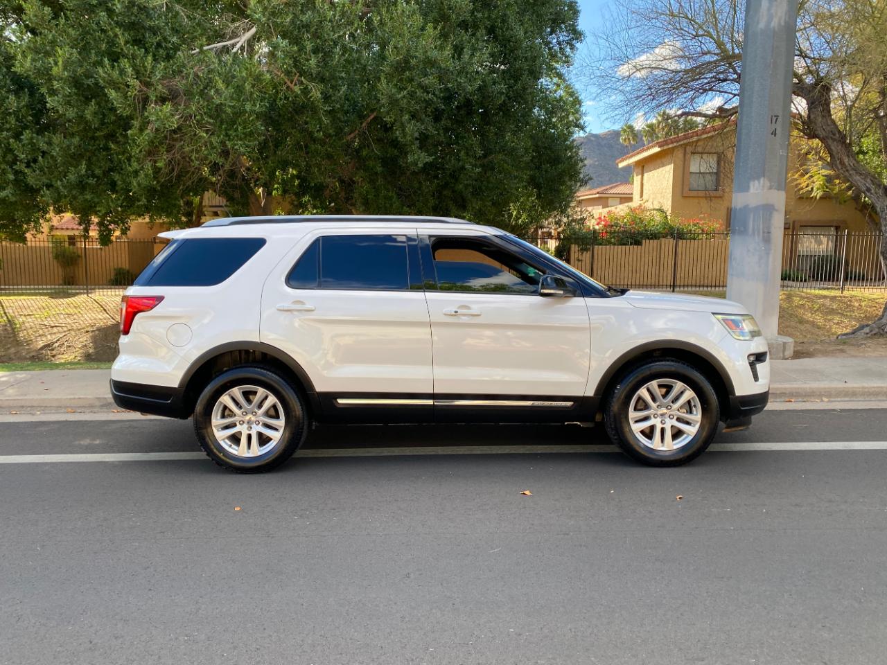 Ford Explorer XLT 4WD 2018
